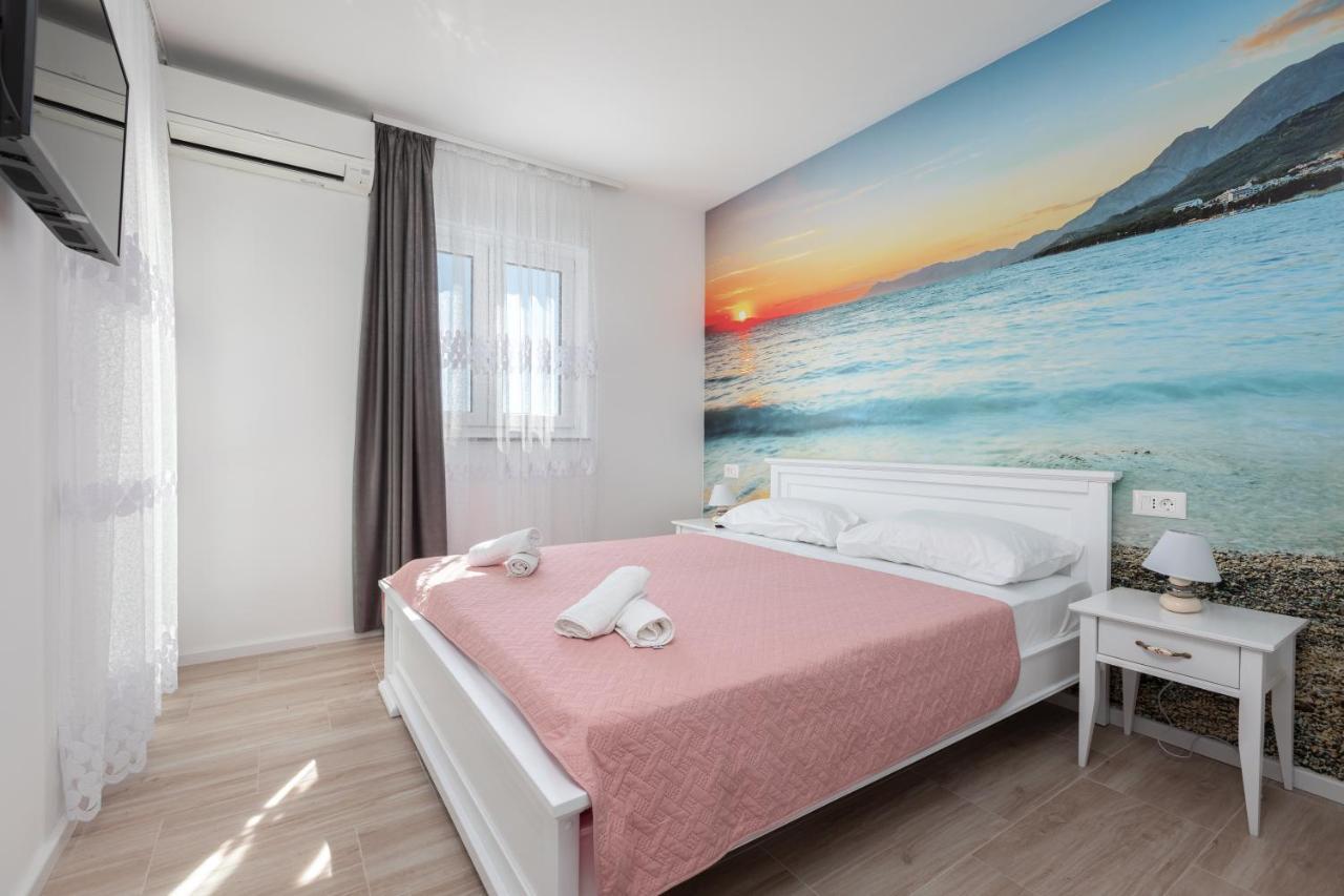 Second Ivana Apartament *